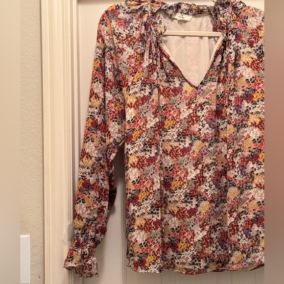 EUC Entro Floral Long Sleeve Blouse Size Large - Picture 2 of 5